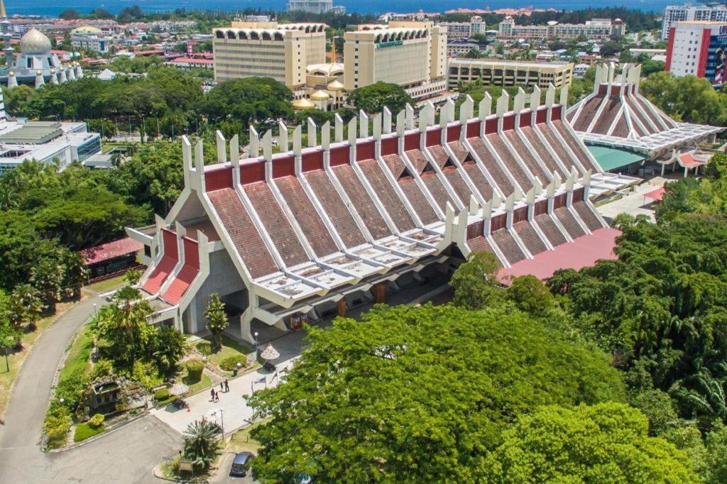 Golden Hotel Kota Kinabalu Exterior photo
